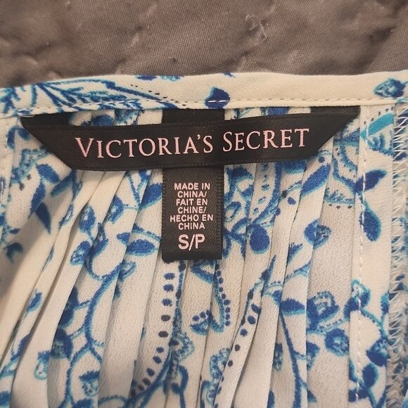 Victoria Secret's Tie Front Lace Trimmed Flutter Sleeve Blouse Size Small - Picture 3 of 3